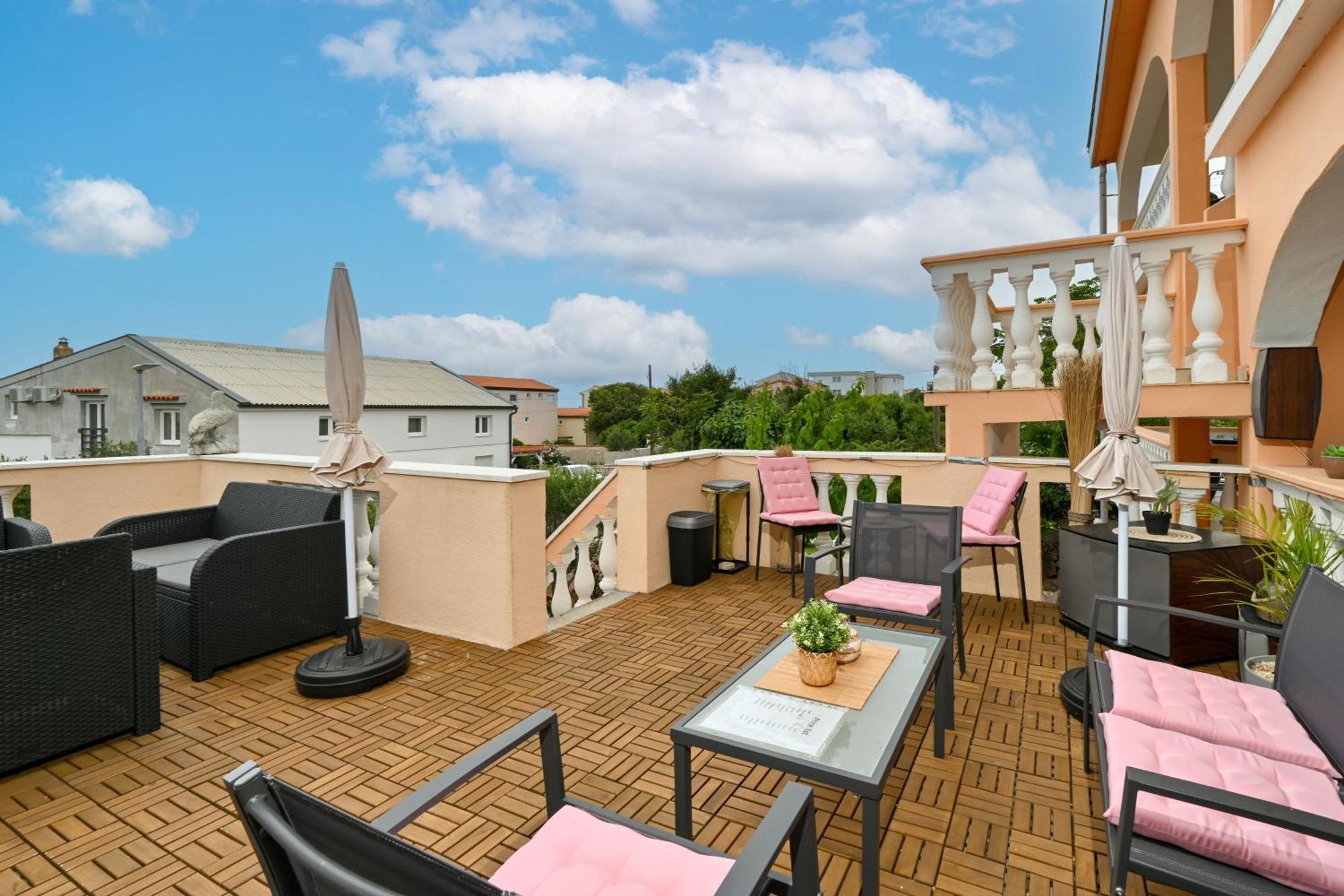 Schubert Appartement Novalja