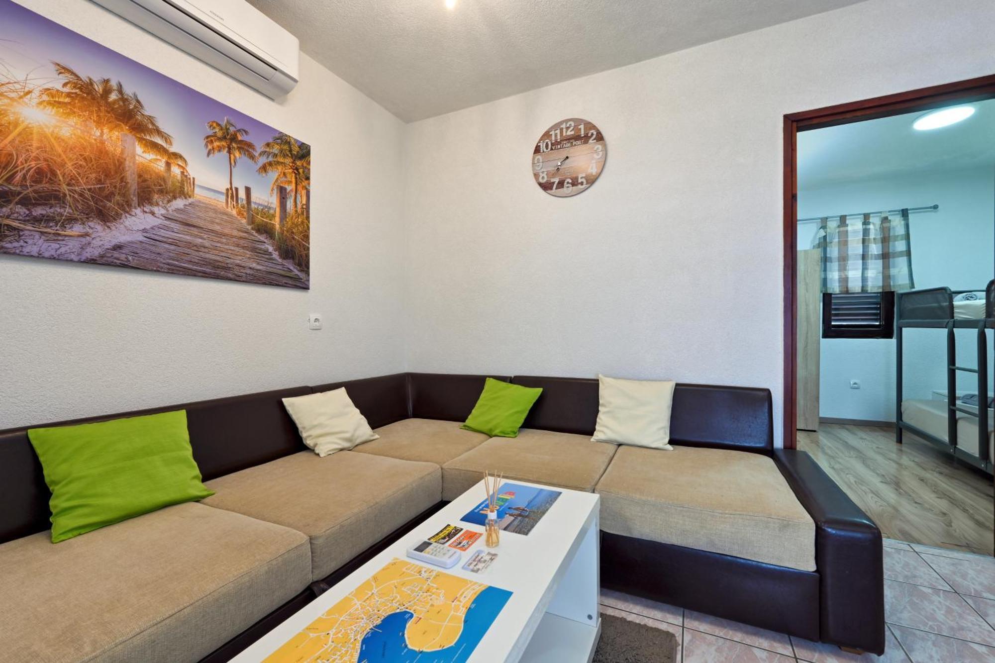 Schubert Appartement Novalja