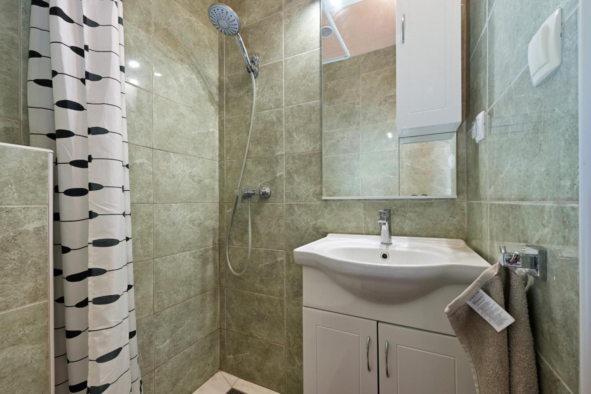 Schubert Appartement Novalja